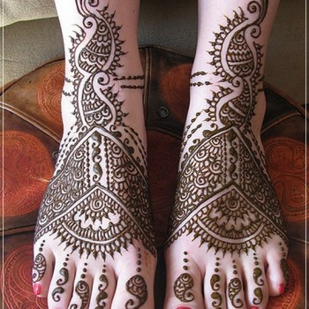 Mehndi-Designs-for-Feet