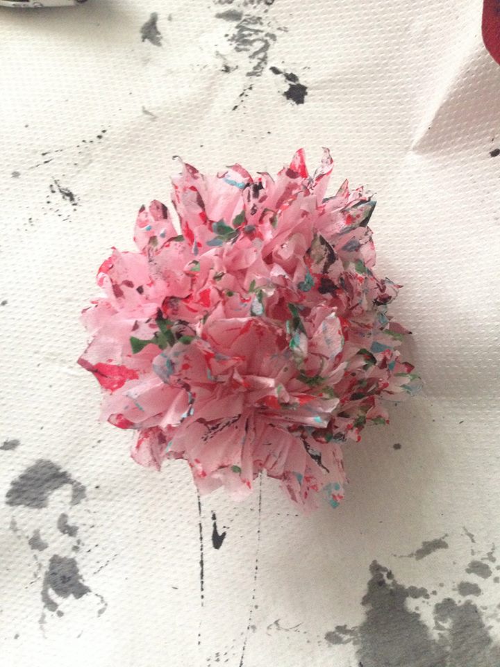 tissue paper pink flowers making
