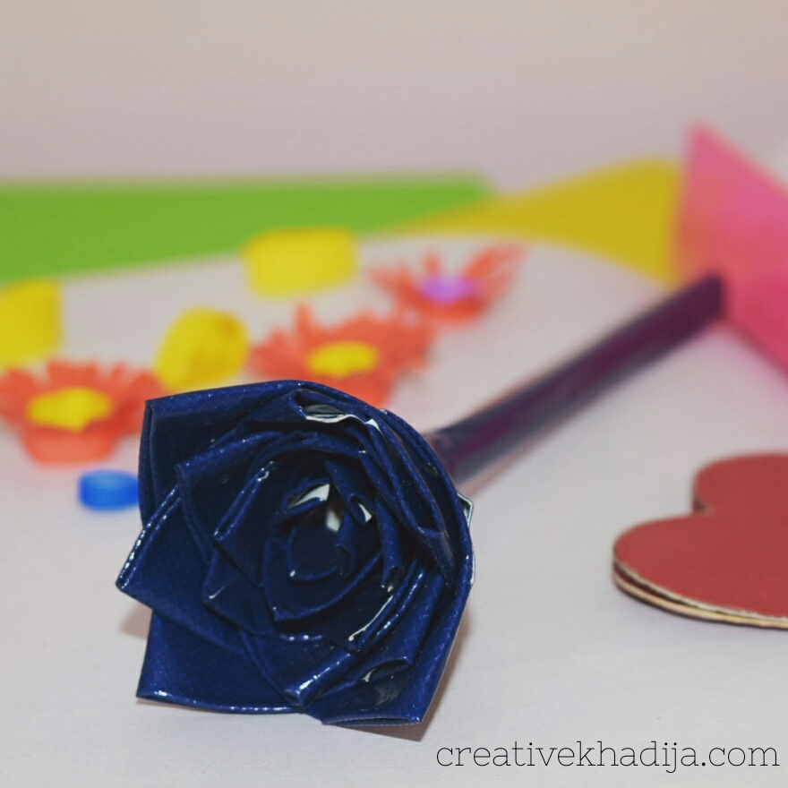 How To Craft Flowers with Cardboard