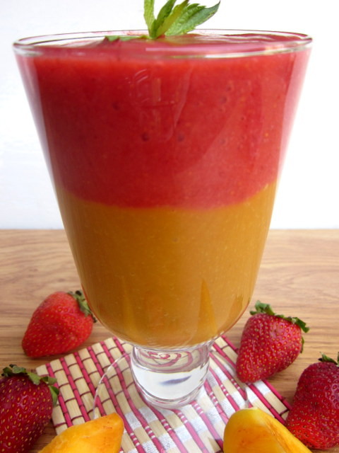 Ramadan-recipe-peach-strawberry-smoothie
