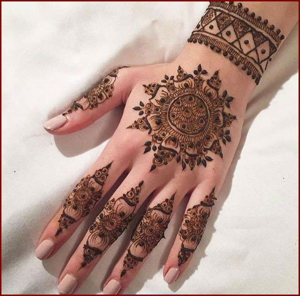 Rida's Mehndi designs