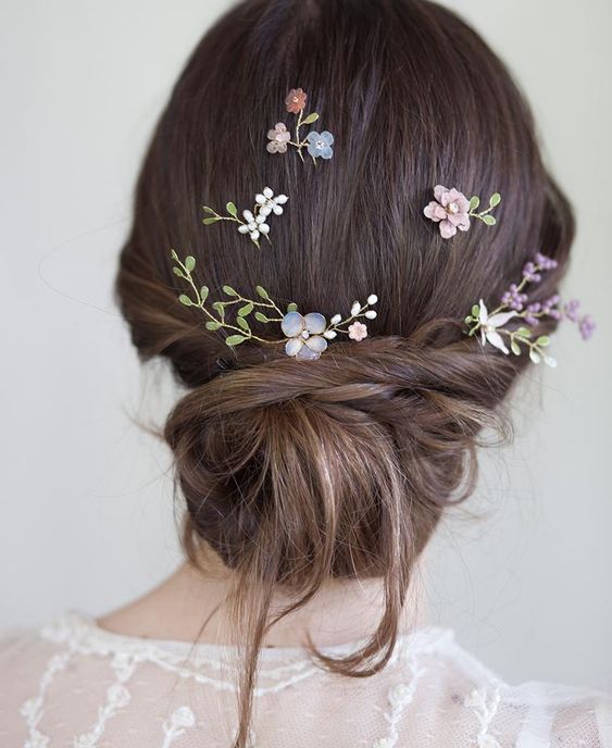 beautiful hairstyles with floral hair pins 10