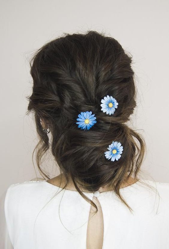 beautiful hairstyles with floral hair pins 13