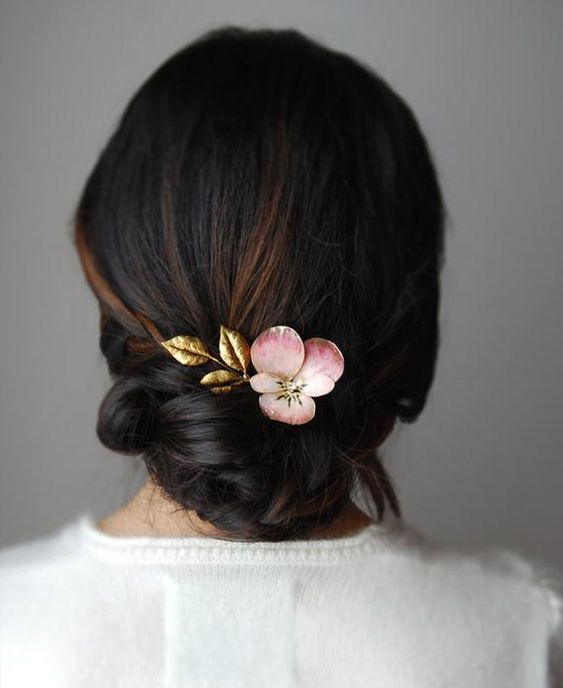 beautiful hairstyles with floral hair pins 6