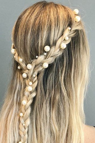 pearl bobby pins with loose hair hairstyle 19