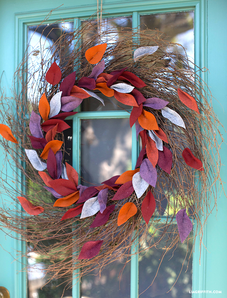 best fall banner and garland ideas from pinterest felt leaves wreath