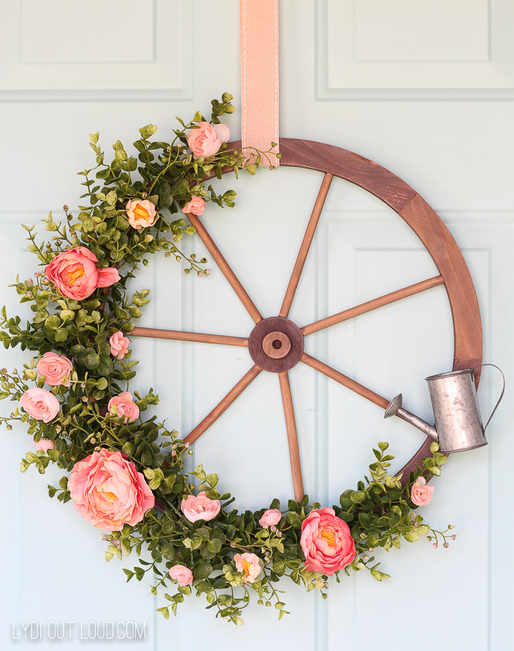 best fall banner and garland ideas from pinterest wagon wheel wreath