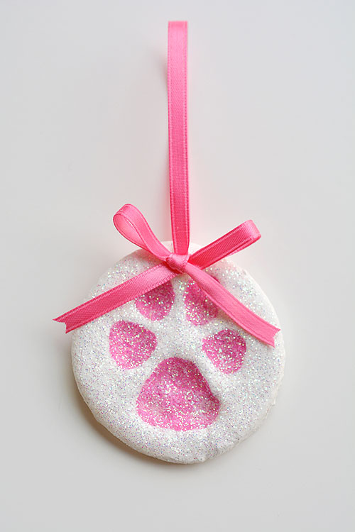 how to make salt dough ornaments and decorations paw print ornament