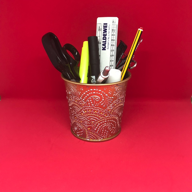 creative ideas using henna patterns in crafts pencil holder