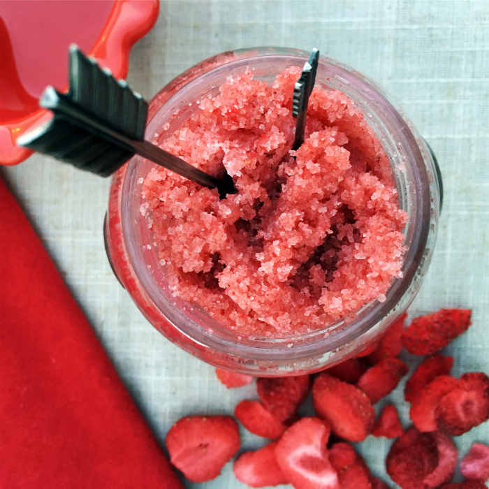 31 gifts and crafts to try for valentine's day 2020 body scrub