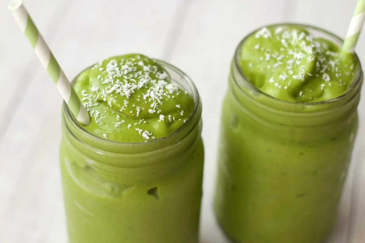 21 Healthy Fruit Smoothies For Ramadan 2020