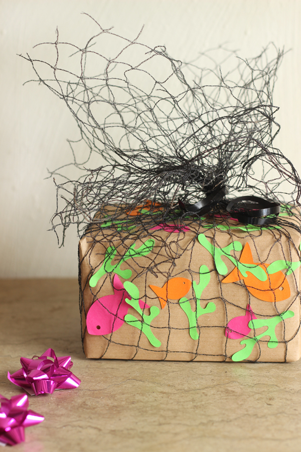 eid gifts packing ideas for kids fish net gift wrap