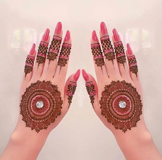 41 mehndi designs for Eid to try this year mandala designs 3