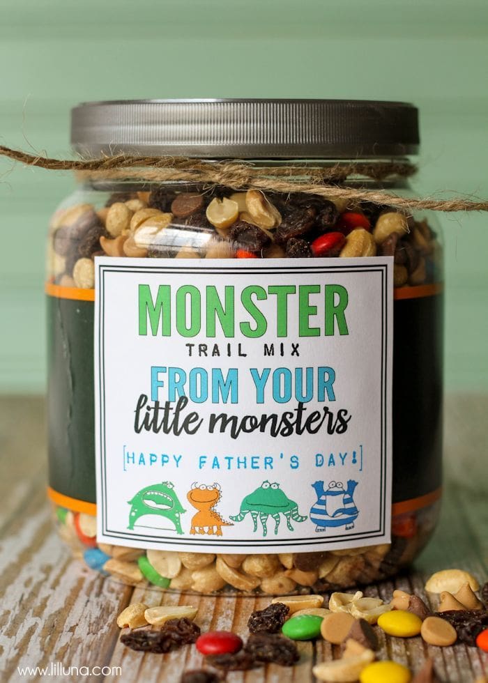 easy diy projects to make edible gifts trail mix