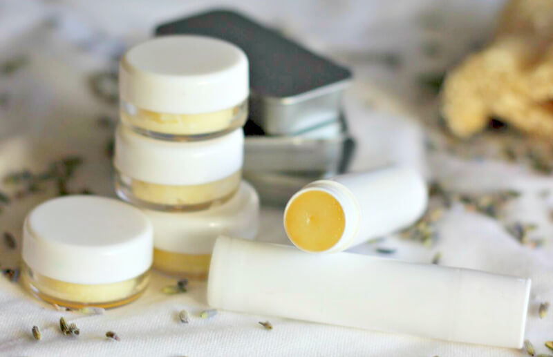 homemade lip balm with coconut oil | 8 Best DIY Lip Balm For Those Who Are Addicted To Lip Balm