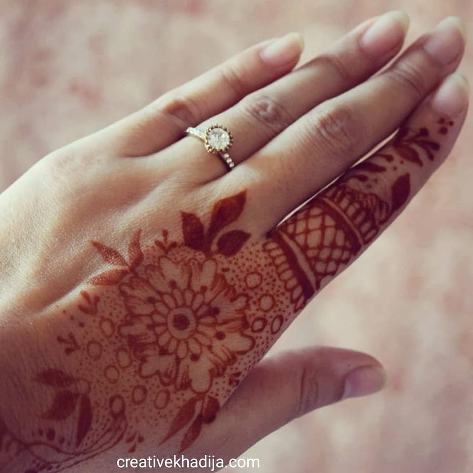 Finger Mehndi Design