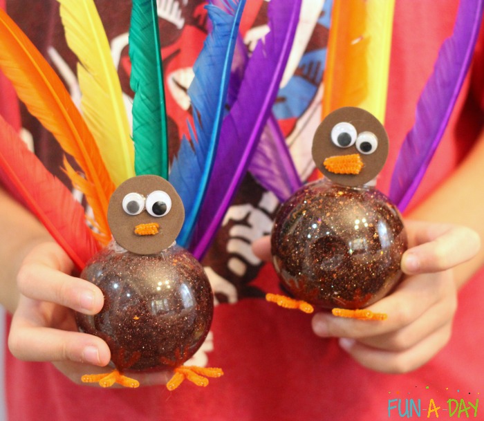 sensory fall activities to keep the toddlers busy turkey bottles