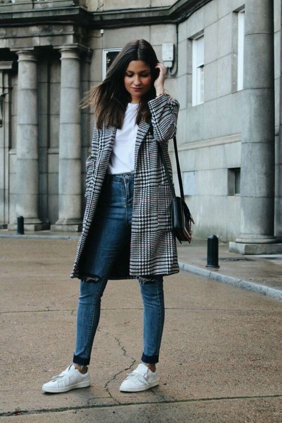 New modern winter jeans outfits ideas for girls 2020-2021// jeans outfits  ideas for ladies 