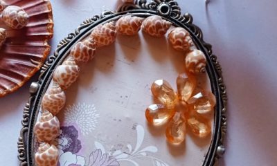 https://creativekhadija.com/wp-content/uploads/2021/03/seashells-crafts-projects-easy-art-ideas-mirror-decoration-400x240.jpg