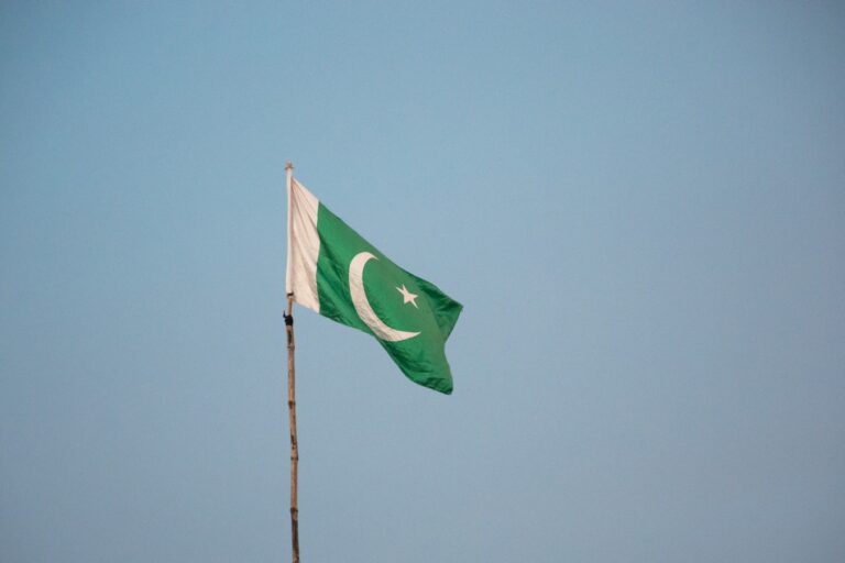 19 Creative Things To Do on Pakistan Independence Day 2021