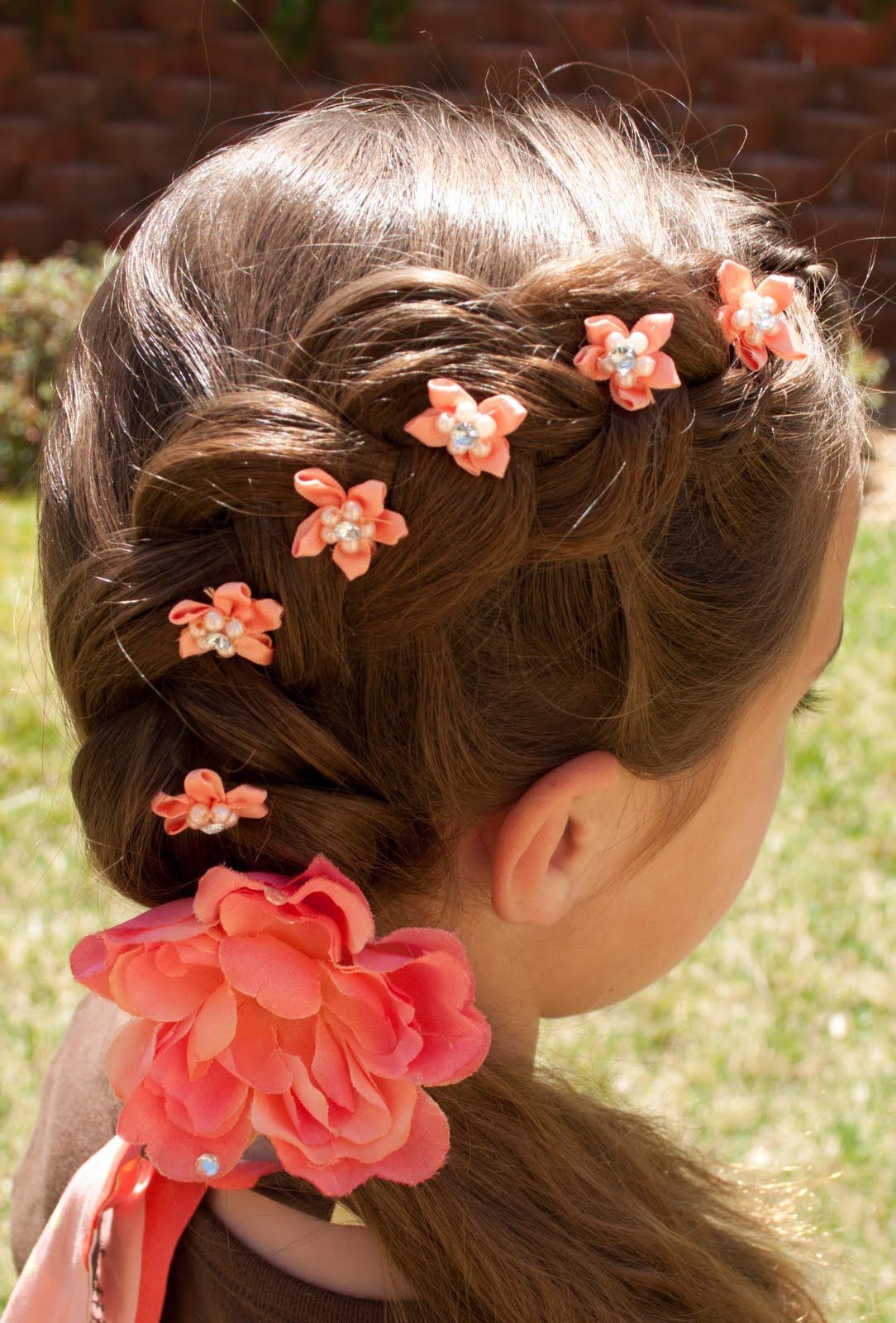 12 CelebInspired Prom Hairstyle Ideas Which Would Also Work for ANY Special  Occasion  Glamour