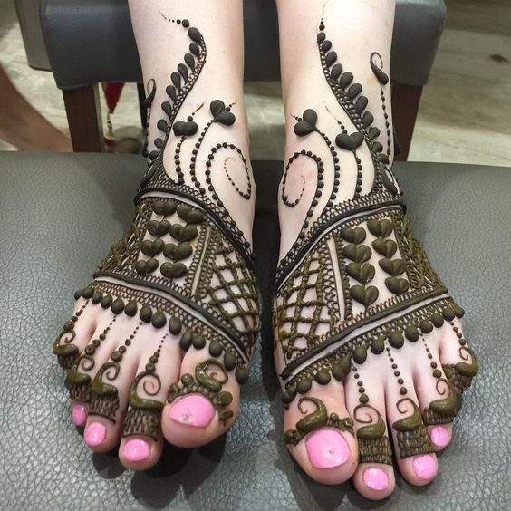 bridal henna designs for feet heart design
