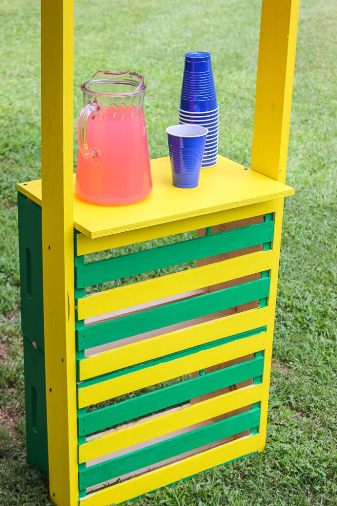 summer art project for little girls lemonade stand