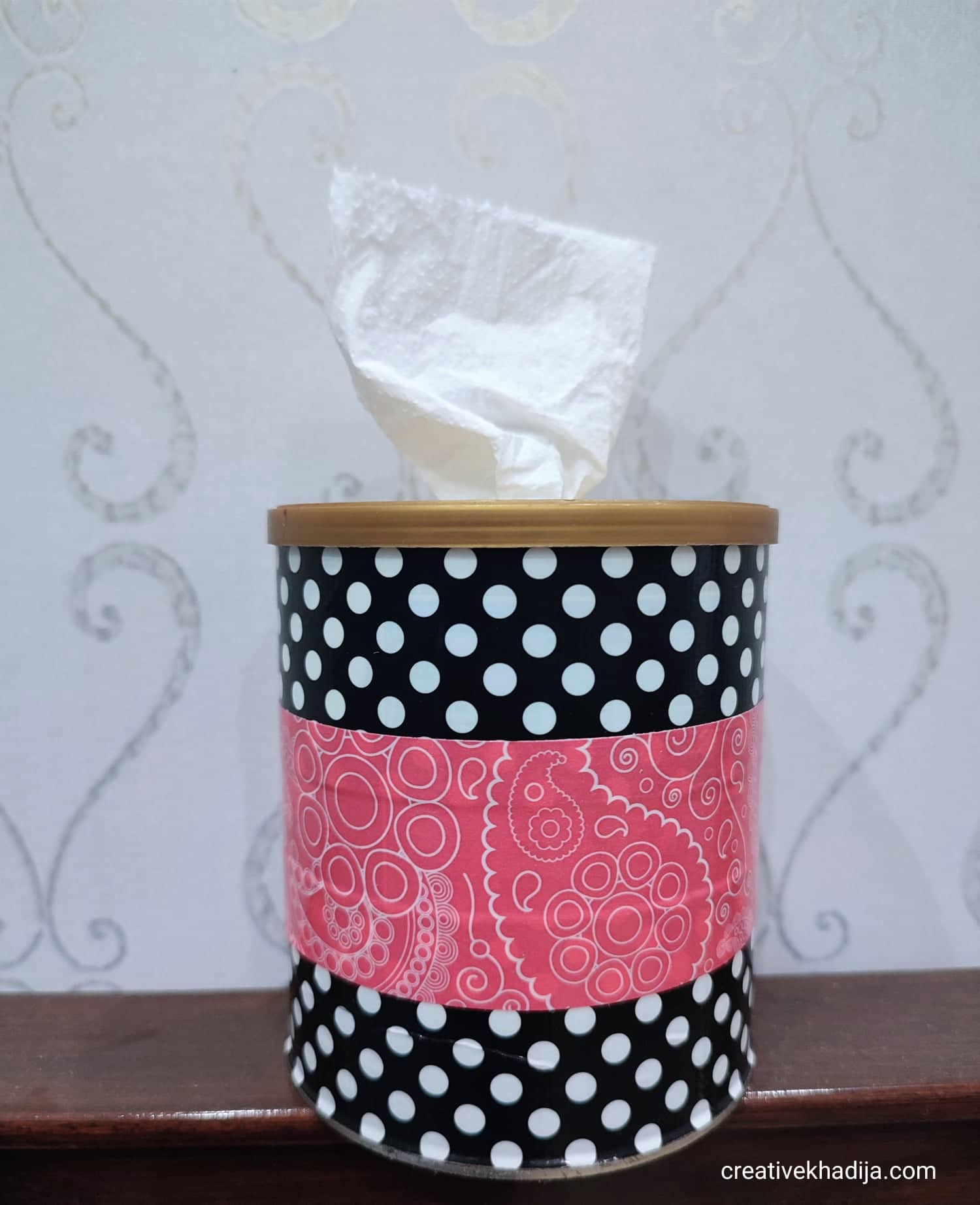 craft from paper towel rolls // ways to reuse/recycle empty tissue roll 