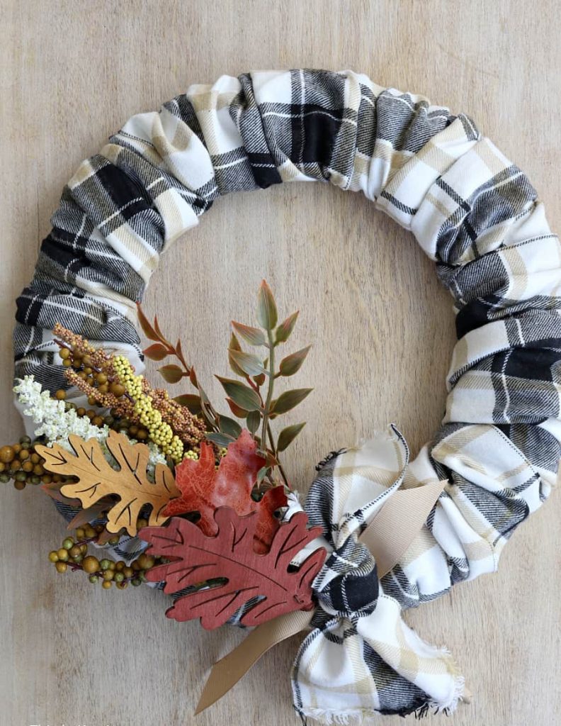 easy fall wreath ideas plaid wreath